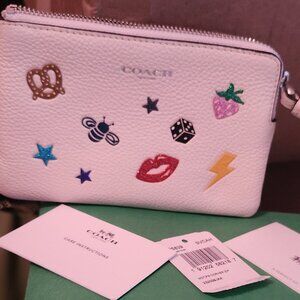 NWT Coach Wristlet F25839 Corner Zip Pouch